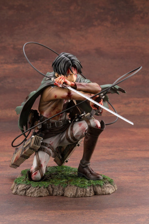 Attack on Titan Captain Levi Battle Damage Bloody Battle Figure